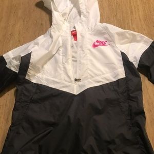 Girls Nike Windbreaker Size M